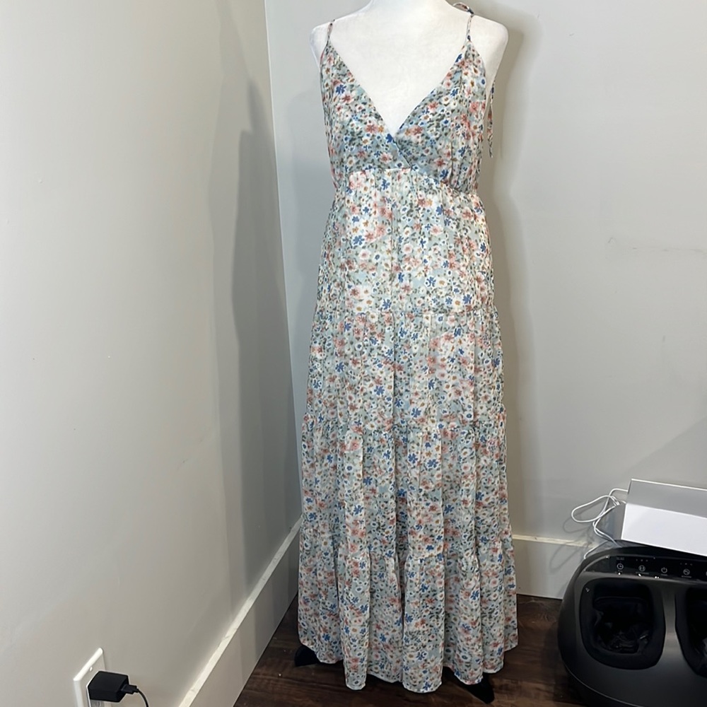 Floral Ruffle Hem‎ Maxi Dress